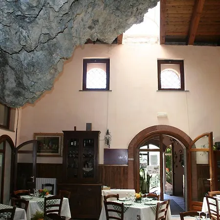 Alojamento de Turismo Rural La Grotta Corbara (Campania)